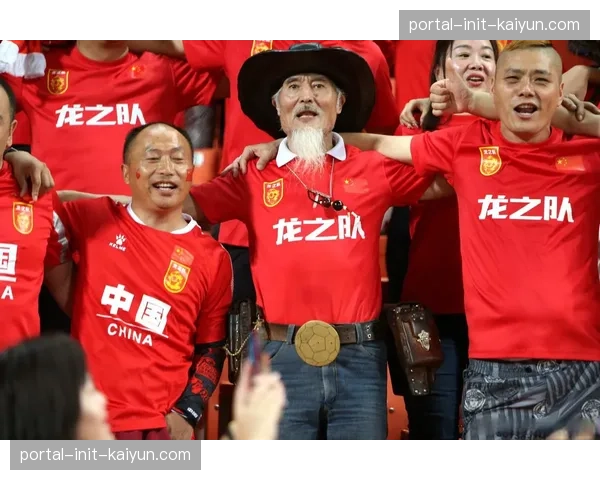 特写：保级队球迷会长的一天——组织、协调与不变的信仰