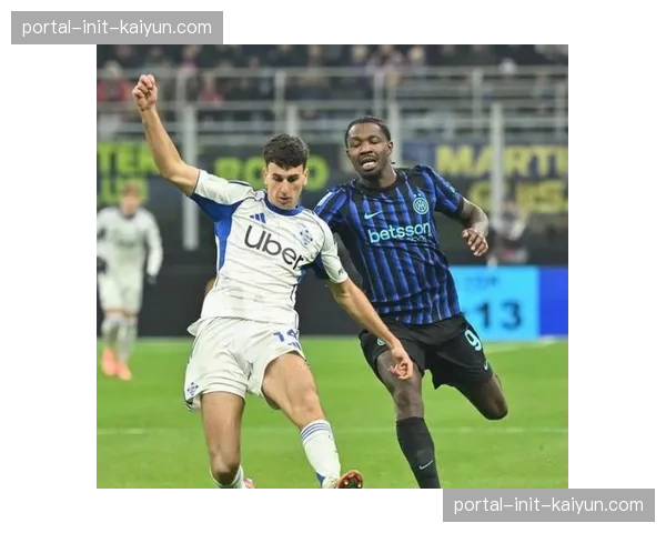 国际米兰作客科莫4-3逆转取胜，马库斯·图拉姆及丹泽尔·邓弗里斯各梅开二度